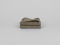 Organic cotton guest towel set in taupe