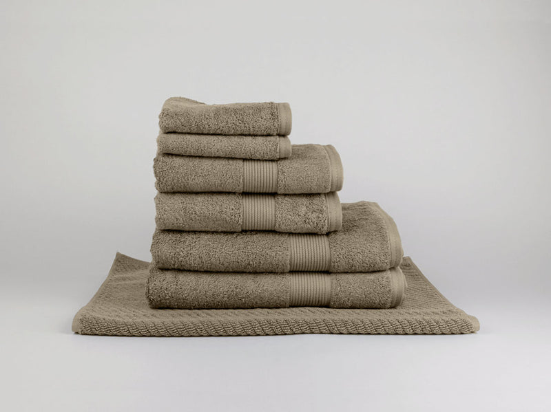 Organic cotton bath towel bundle in taupe