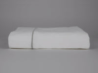 Organic cotton percale flat sheet in white with embroidery